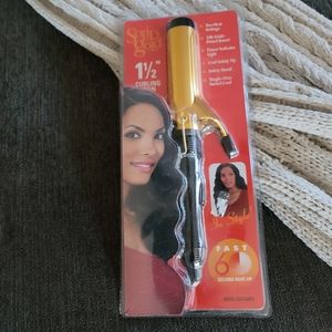 Solid Gold 1 1/2" Curling Iron